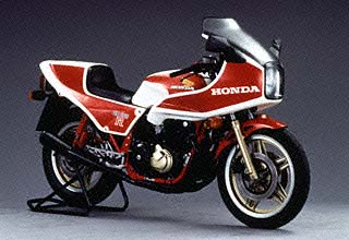 The faired version of the CB1100RB sold in South Africa the UK and New Zealand.